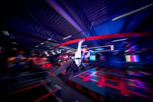 SkyRider linbana inomhus hos JumpYard