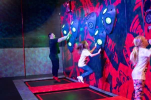 Cardio wall, high 9, sky pods