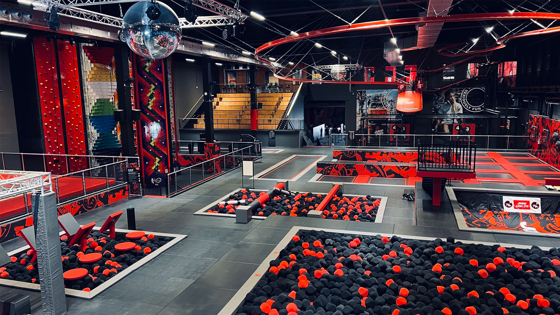 JumpYard Valencia | Más que un Parque de Camas Elásticas